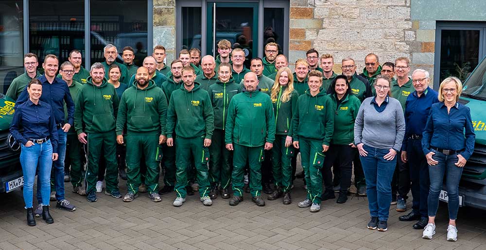 gartenlandschaftbau-team-poehler https://poehler-galabau.de/wp-content/uploads/2026/09/gartenlandschaftbau-team-poehler.jpg